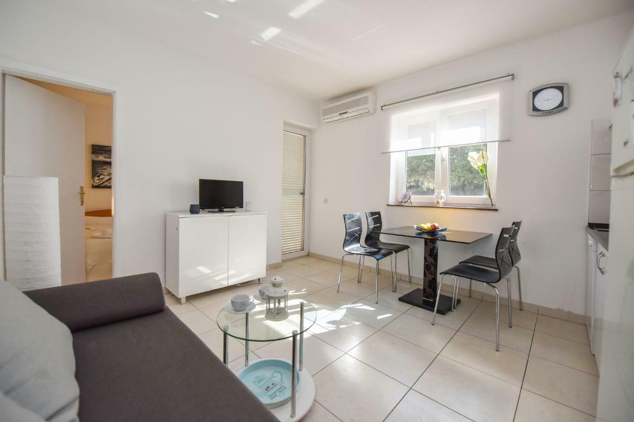 Vicy Apartment ノヴァリャ エクステリア 写真
